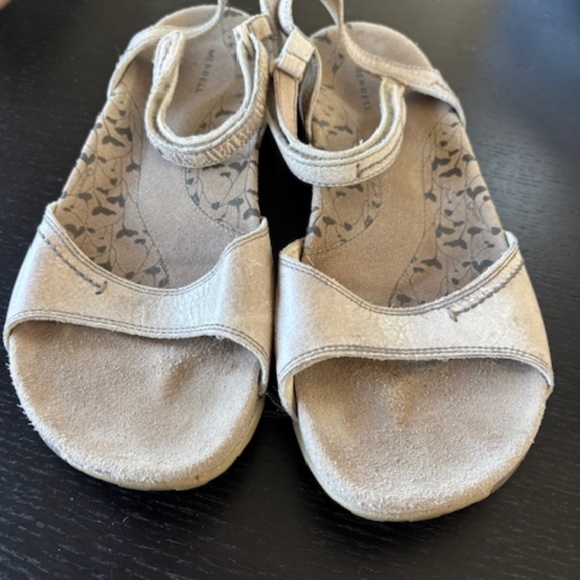 Merrell soft, leather sandals, size 8 - Picture 1 of 2